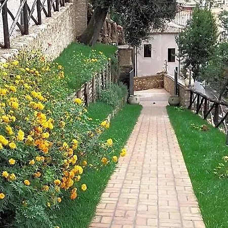 Palazzo Moraschi Bed & Breakfast Subiaco