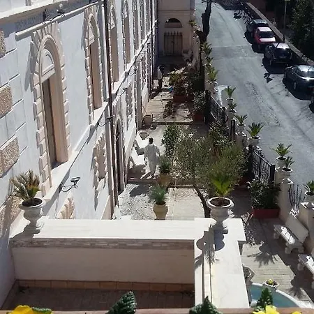 Palazzo Moraschi Alojamento de Acomodação e Pequeno-almoço