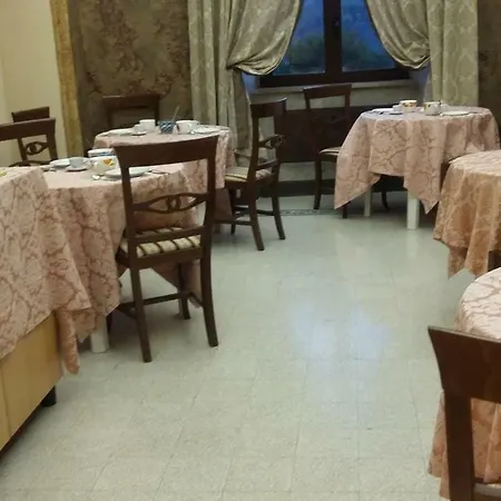 Palazzo Moraschi Couette-café