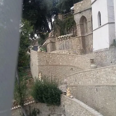 Palazzo Moraschi Bed & Breakfast 4*
