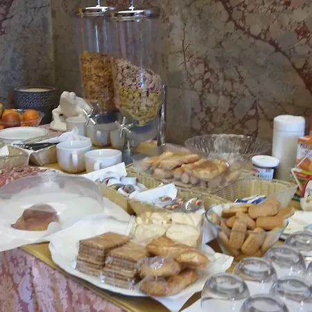 Bed and breakfast Palazzo Moraschi 4*