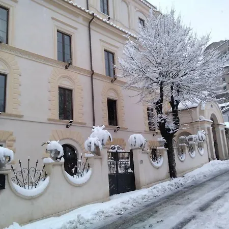 Palazzo Moraschi 苏比亚科